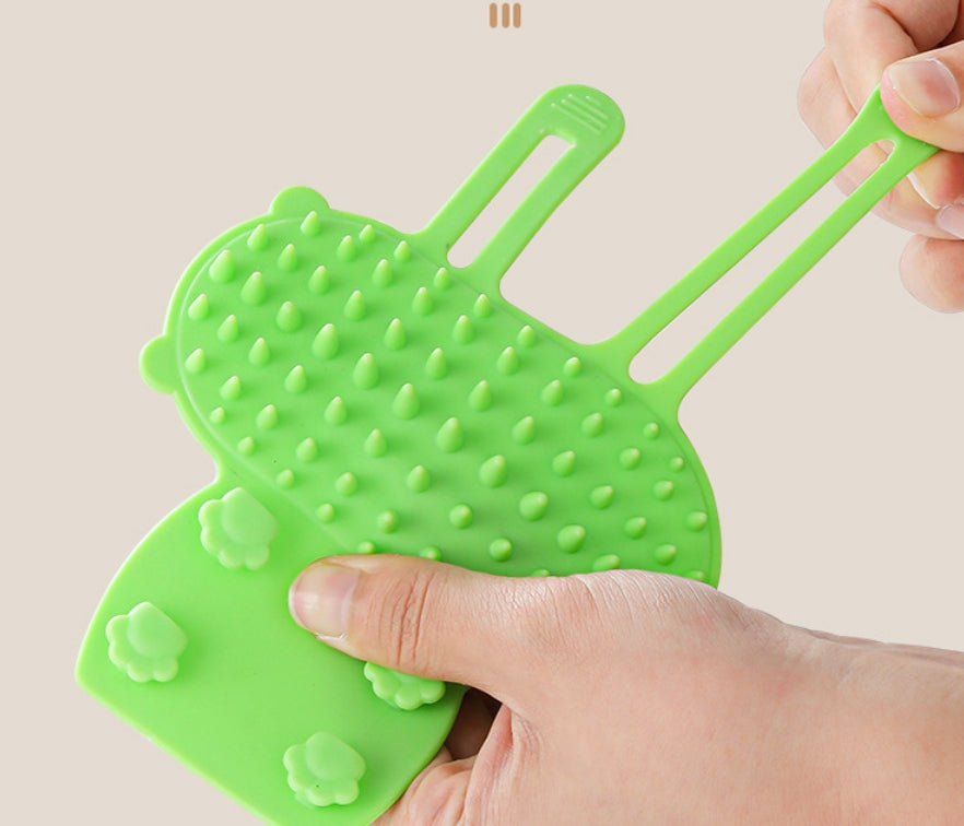 Pet scratching board, bath brush, cat petting brush, table corner tie brush, high elasticity, suitable for cats and dogs all year round, a bathing essential